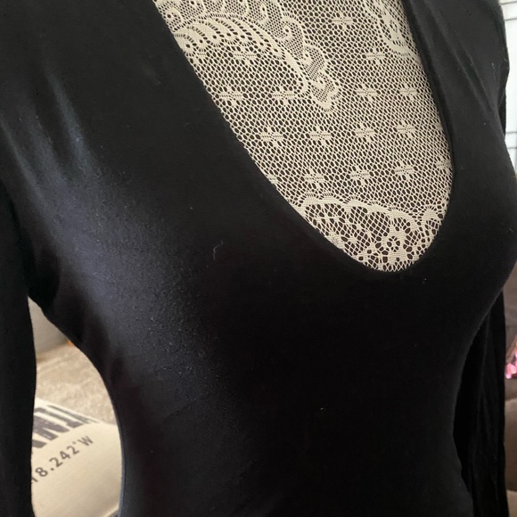 COMPRESSION SHINE V-NECK BODYSUIT 🥰 - Picture 8 of 16